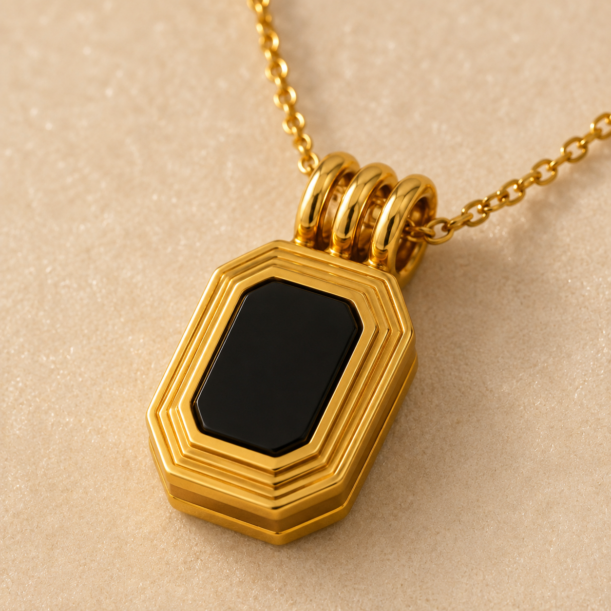 Elara Gold Necklace