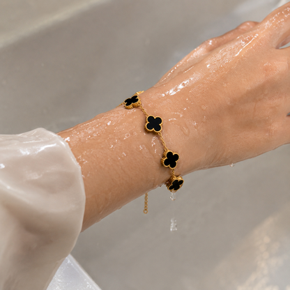 Lunére Black Clover Bracelet